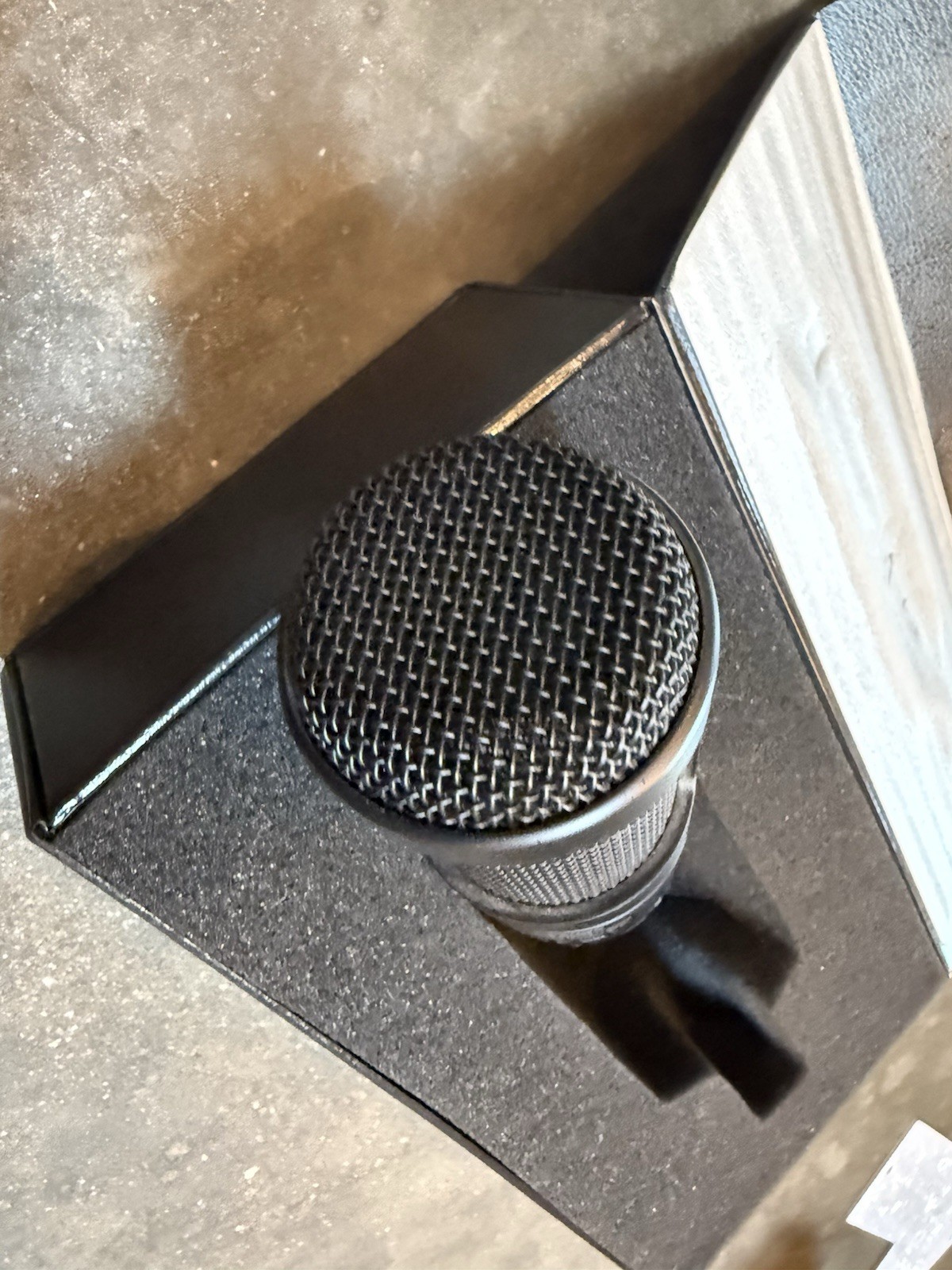Audio-Technica AT2035 Cardioid Condenser Microphone - Black