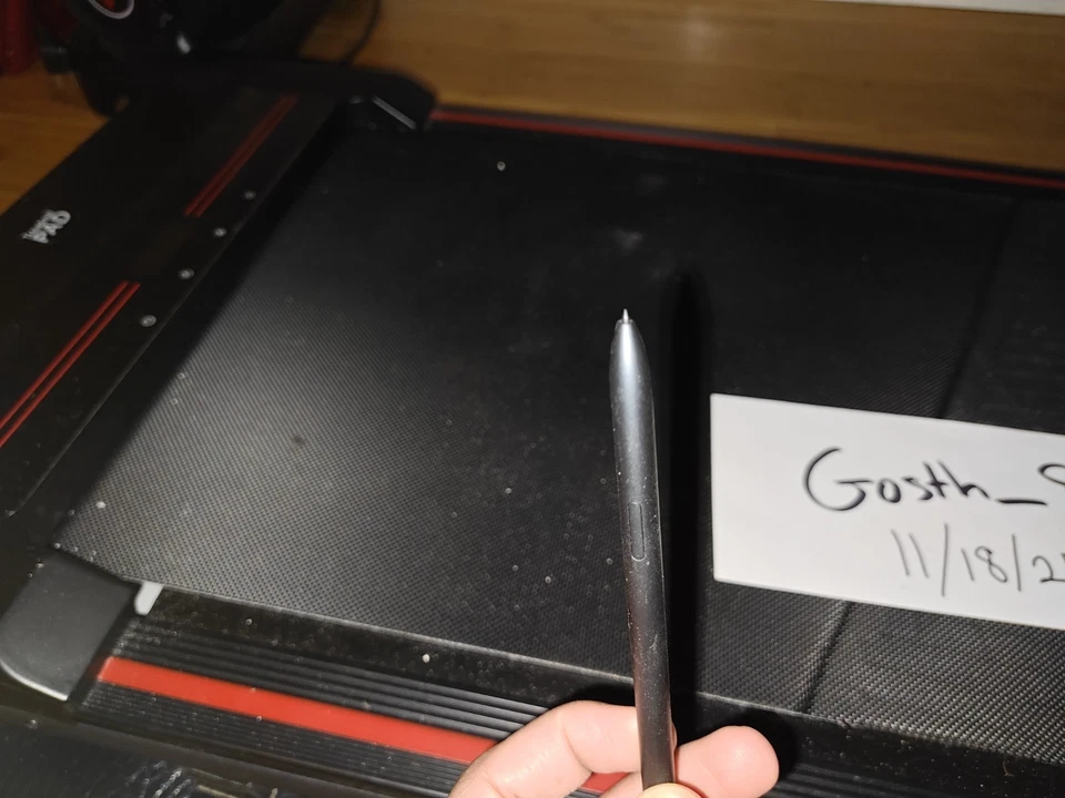 Caneta Stylus Samsung Galaxy Tab S7/S7+ - Preta (EJ-PT870BJEGU) - Imagem 3 de 4