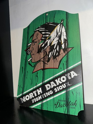 #ad 2016 UND Fighting Sioux WoodSign WinCraft Dakotah Legacy University North Dakota $95.00