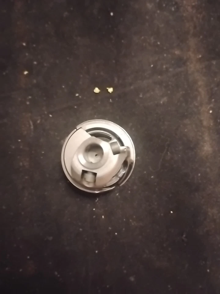 INDUSTRIAL SINGER BOBBIN CASE  - Image 2 of 3