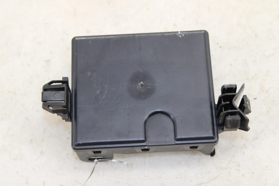 2016 Mazda MX-5 Miata BCM Body Control Module D10A675Z0A OEM MV83 - Image 3 of 3