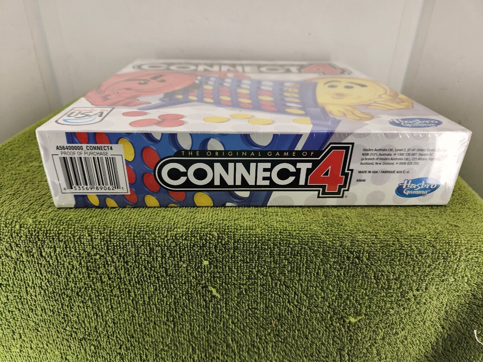 CONNECT 4 The Original Game Hasbro Games Age 6+, 2 Players, Year 2013