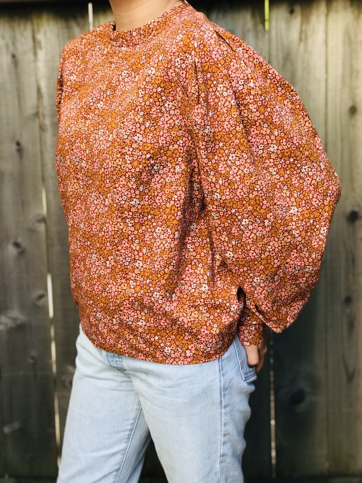 Universal Thread Peasant Blouse Ruffle Collar Key… - image 3