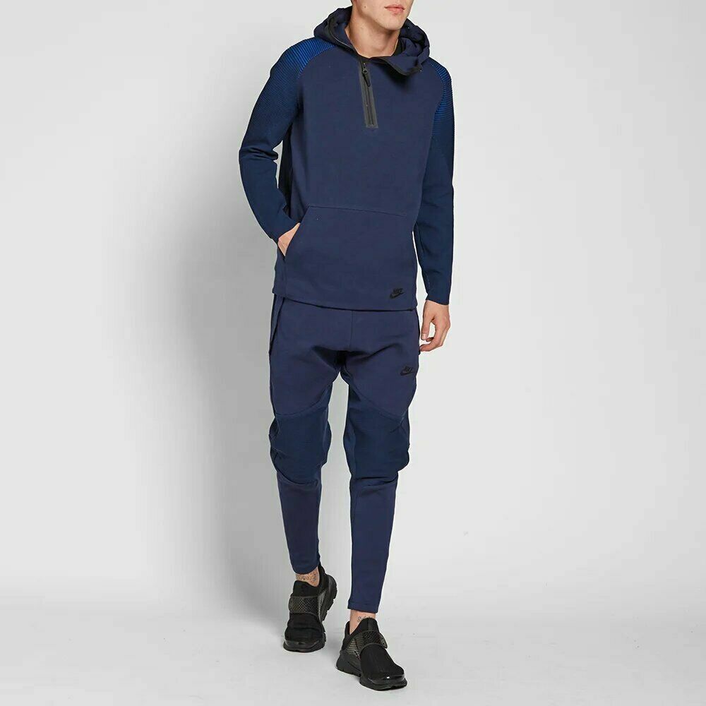 nike dynamic reveal hoodie