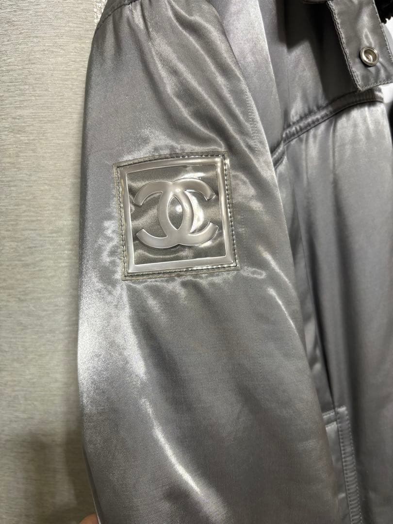 USED CHANEL SILVER DOWN JACKET ACCEPTABLE - image 3