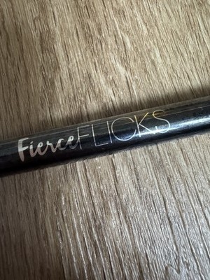Fierce Flicks Precision Tip Liquid Liner von Ciate London in schwarz Präzisionsspitze