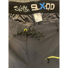 Salt Life SLX-QD boys gray/yw board shorts swim trunks sz M beach swim fish surf