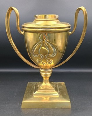 J Hinks & Son Viktorianischer Messing Pokal Öllampenfuß - Jugendstil Design 3673