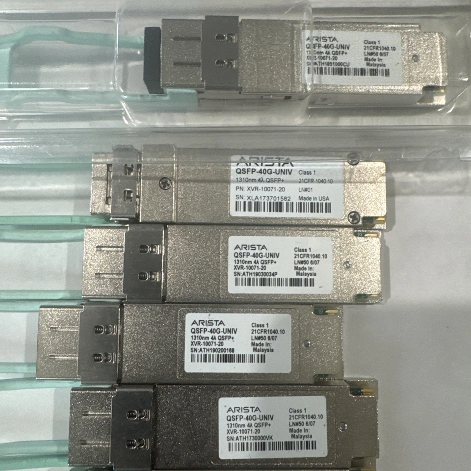 Arista QSFP-40G-UNIV Optical Transceiver XVR-10071-20 - Image 2 of 2