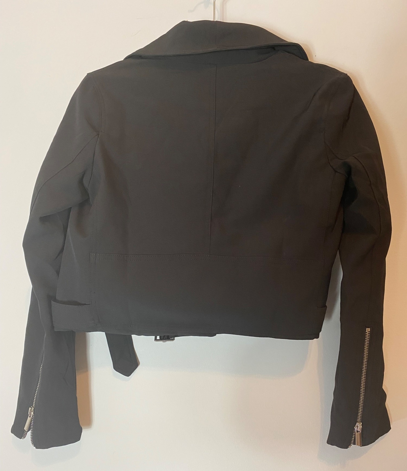 FILA Giacca Moto Nuova Con Etichetta All:Row Nera Cropped Con Dettagli Cerniera E Cintura Small