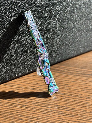 Apex Legends Badge Pin - Peacekeeper  Bloodstone Frostbite Recolor - Cosmos