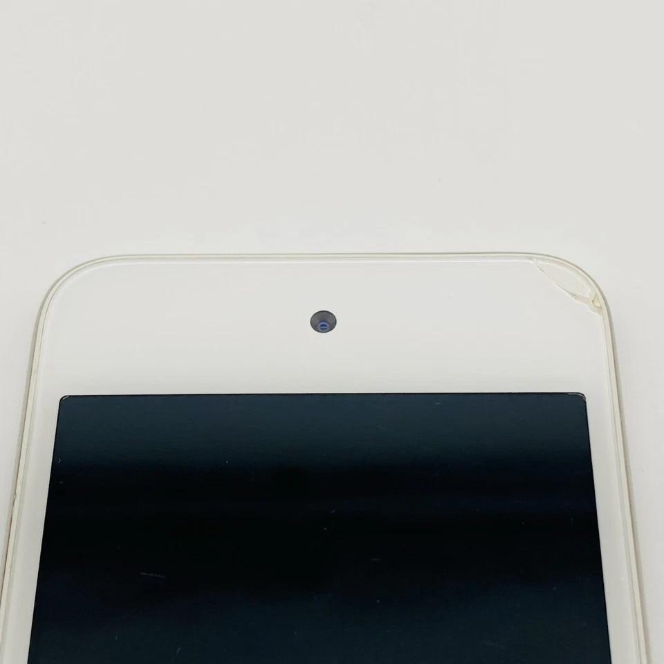 Apple iPod Touch 8GB A1367 4.Generation Weiß 3,5'' Multi Touch Display LESEN - Bild 4 von 4