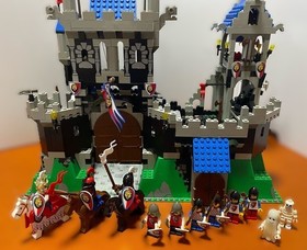 LEGO 6090 Royal King&rsquo;s Castle Vintage System Set w/ Box Manual Incomplete