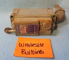 SQUARE D LIMIT SWITCH, CLASS 9007 TYPE AW36 SER D, 600 VAC MAX, ROLLER PLUNGER