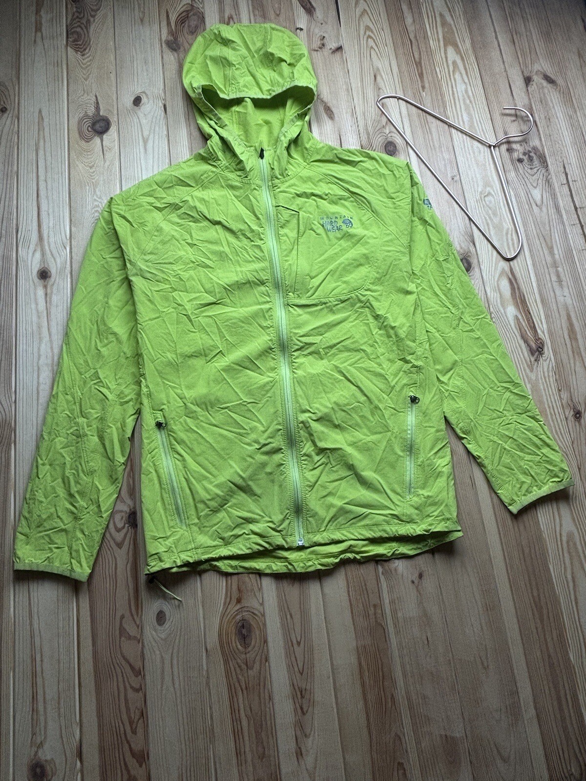 Jacket Mountain Hardwear windbreaker from new gore tex arcteryx