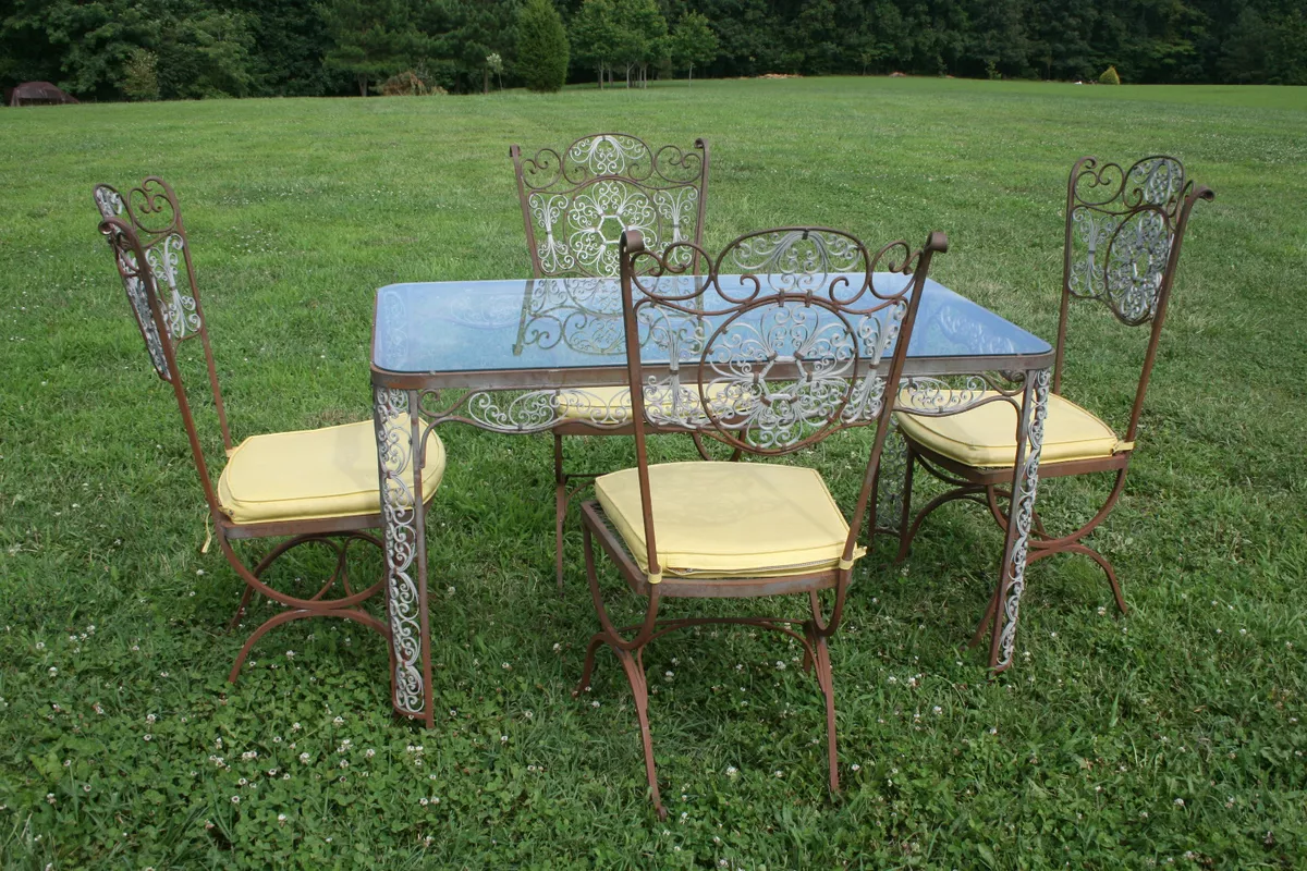 Rod iron clearance dining chairs