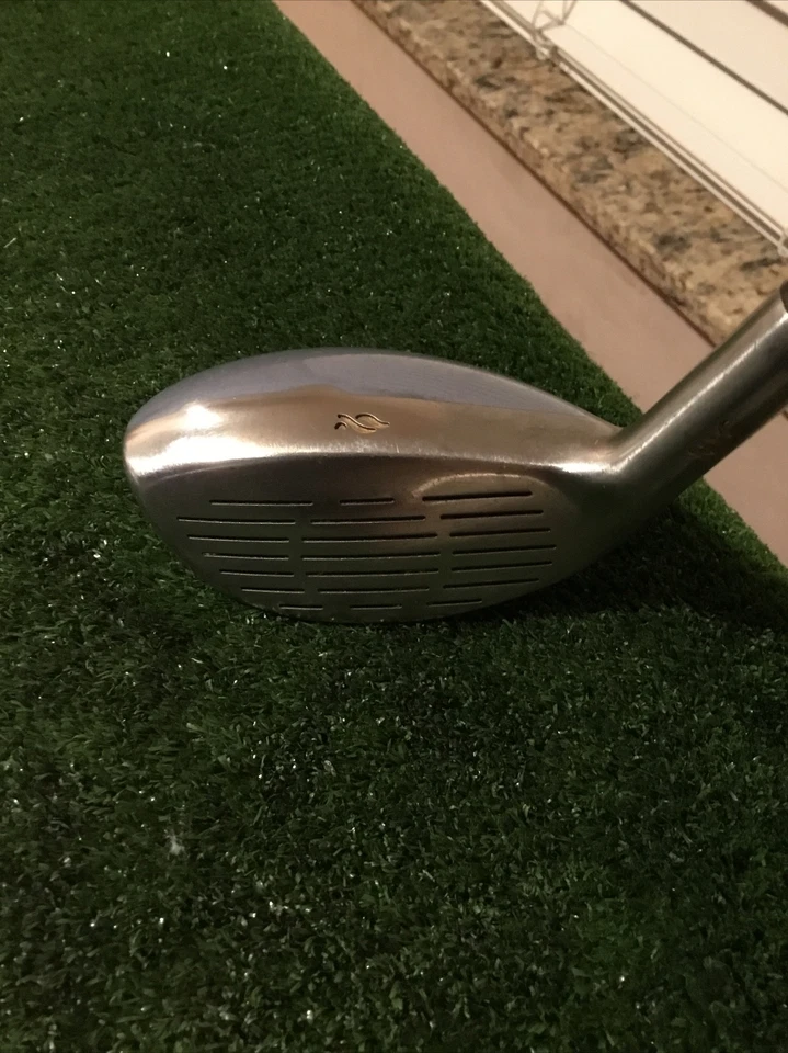 Nancy Lopez Ladies Torri II 24* 7 Hybrid Graphite Shaft - Image 2 of 4