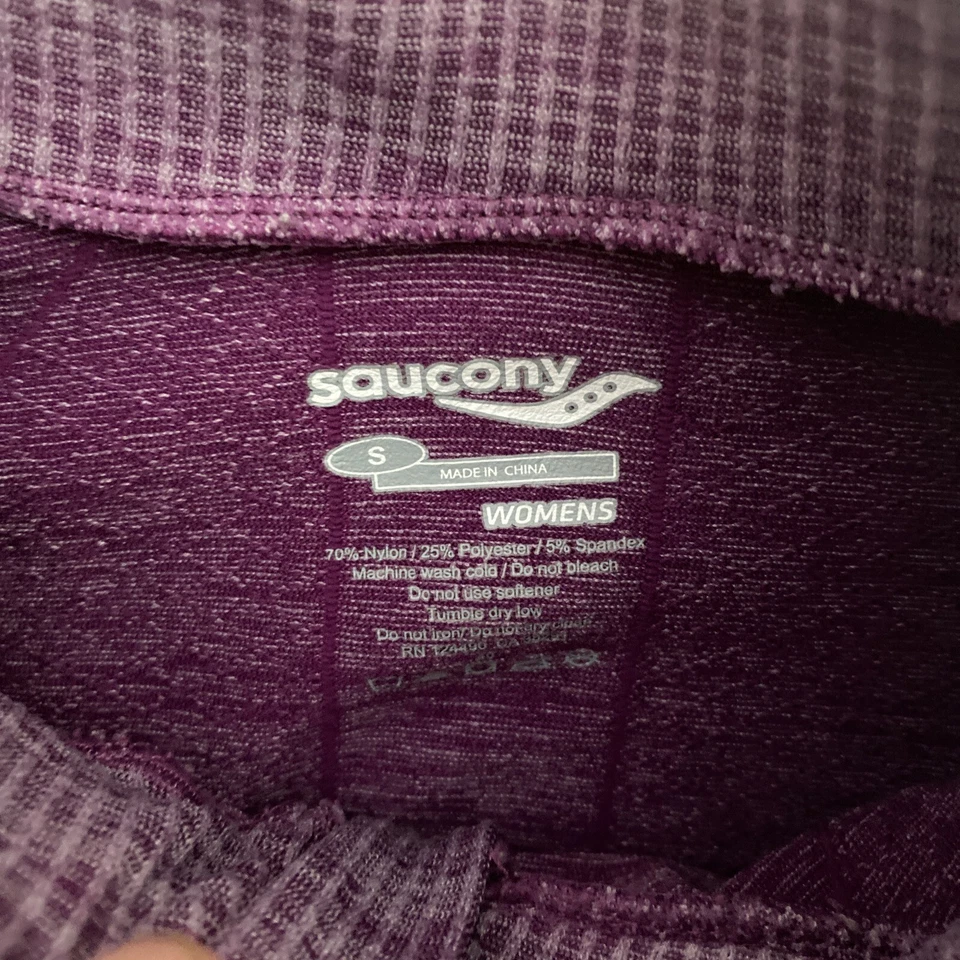 Camisa de Correr Saucony Para Mujer Talla S Pequeña Púrpura Manga Larga Mecha para Sudar 1/4 Cremallera Foto 2 de 4