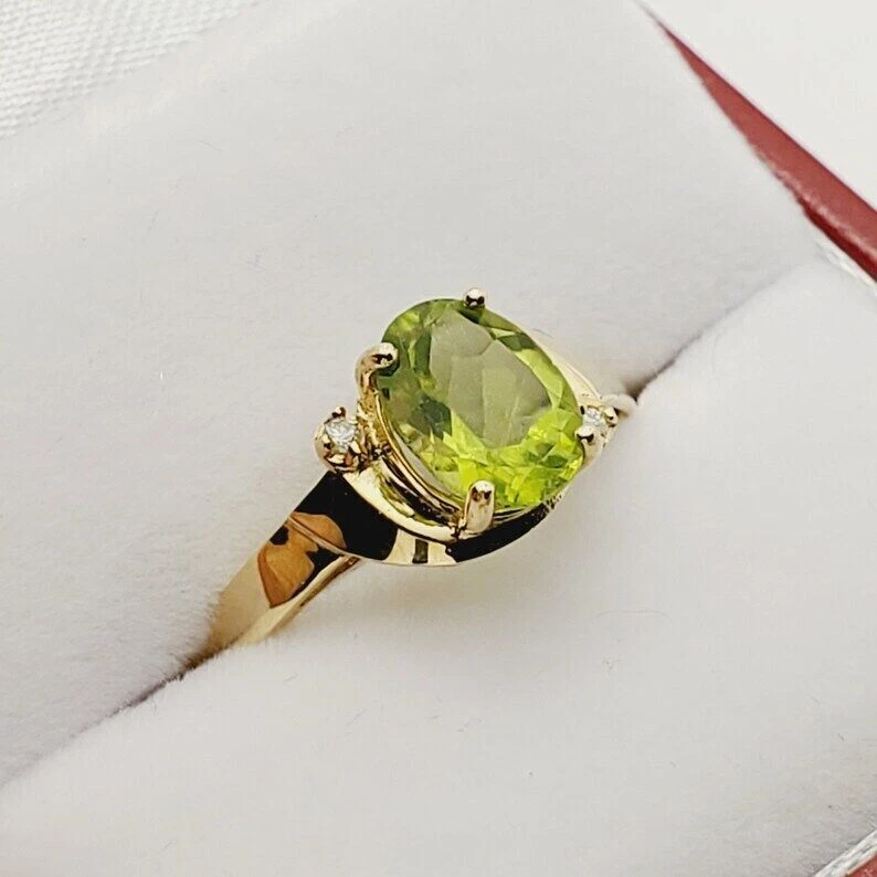 1.15 Ct Peridot & Lab Grown CVD Diamond Ring Prong 10K Solid Yellow Gold - Image 3 of 4