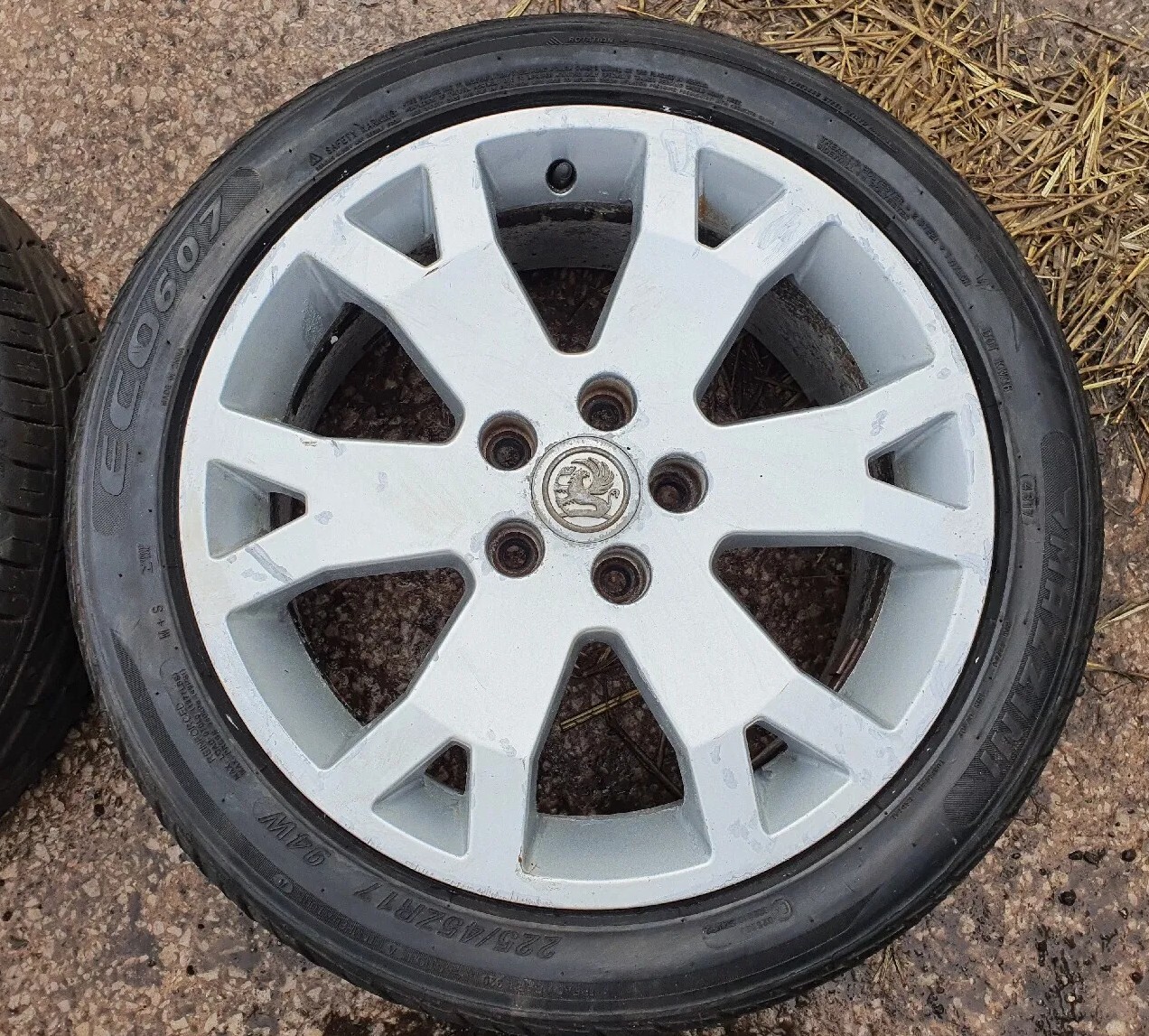 Vauxhall Astra / Zafira A GSI 17" Snowflake Alloy Wheels and TIRES 225