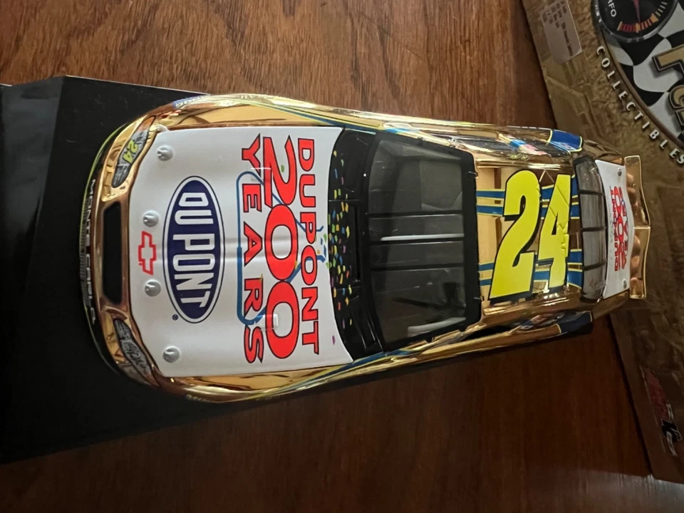 Chevy Jeff Gordon escala 1:24 2002 aficionados a la carrera oro 24k Dupont 200 años Foto 2 de 4