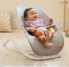 Munchkin Spring Baby Bouncer and Rocker Seat, 2-in-1 Design, Portable.