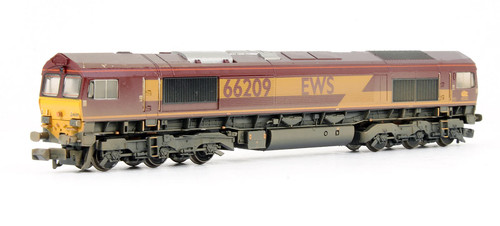 Graham Farish gebrauchte 371-384 Class 66209 EWS Diesellokomotive (verwittert) | Condition: Used