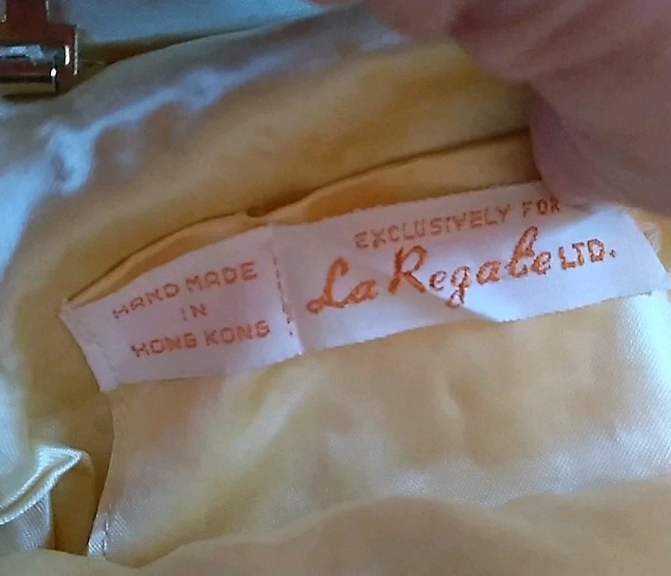 Bolso de Noche de Colección Dorado con Cuentas y Lentejuelas Cartera Correa de Cadena Hong Kong Bloqueo de Beso Usado en Excelente Condición Foto 4 de 4