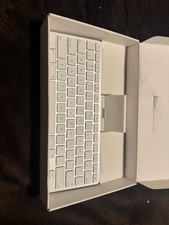 Genuine Apple iPad Keyboard Dock 30-Pin for 1st 2nd 3rd gen iPad A1359 MC533LL/B