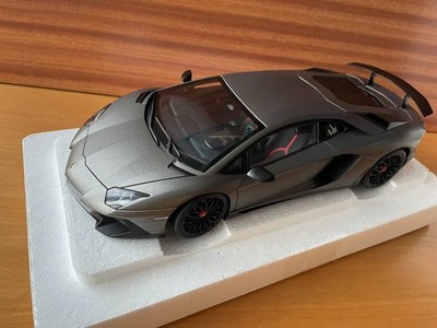 1:18 AUTOart - Lamborghini Aventador LP750-4 SV - 74554
