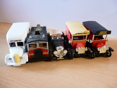 Posten x 5 Lledo Days Gone Modelle: Nestles, Feuerwehr, Krankenwagen, Van, Rennwagen