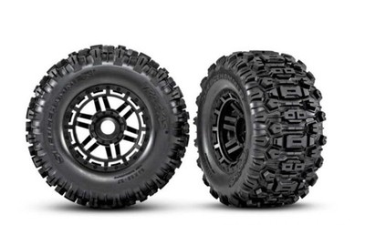 Belted Traxxas Maxx tire/Wheel