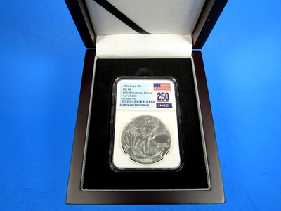 #ad 2026 Uncirculated American Silver Eagle 40th Ann. NGC Ms 70 250 Flag Label $259.00