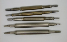 POCKET WATCH KEYS, 5 VINTAGE FEMALE KEYS   37MR37