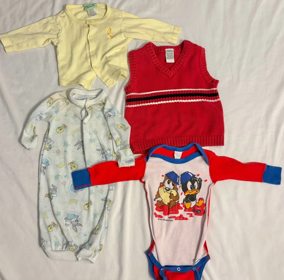 Lote de 39 piezas de ropa mixta vintage para bebé niño Disney Dior Carter’s Healthtex + Más Foto 3 de 4