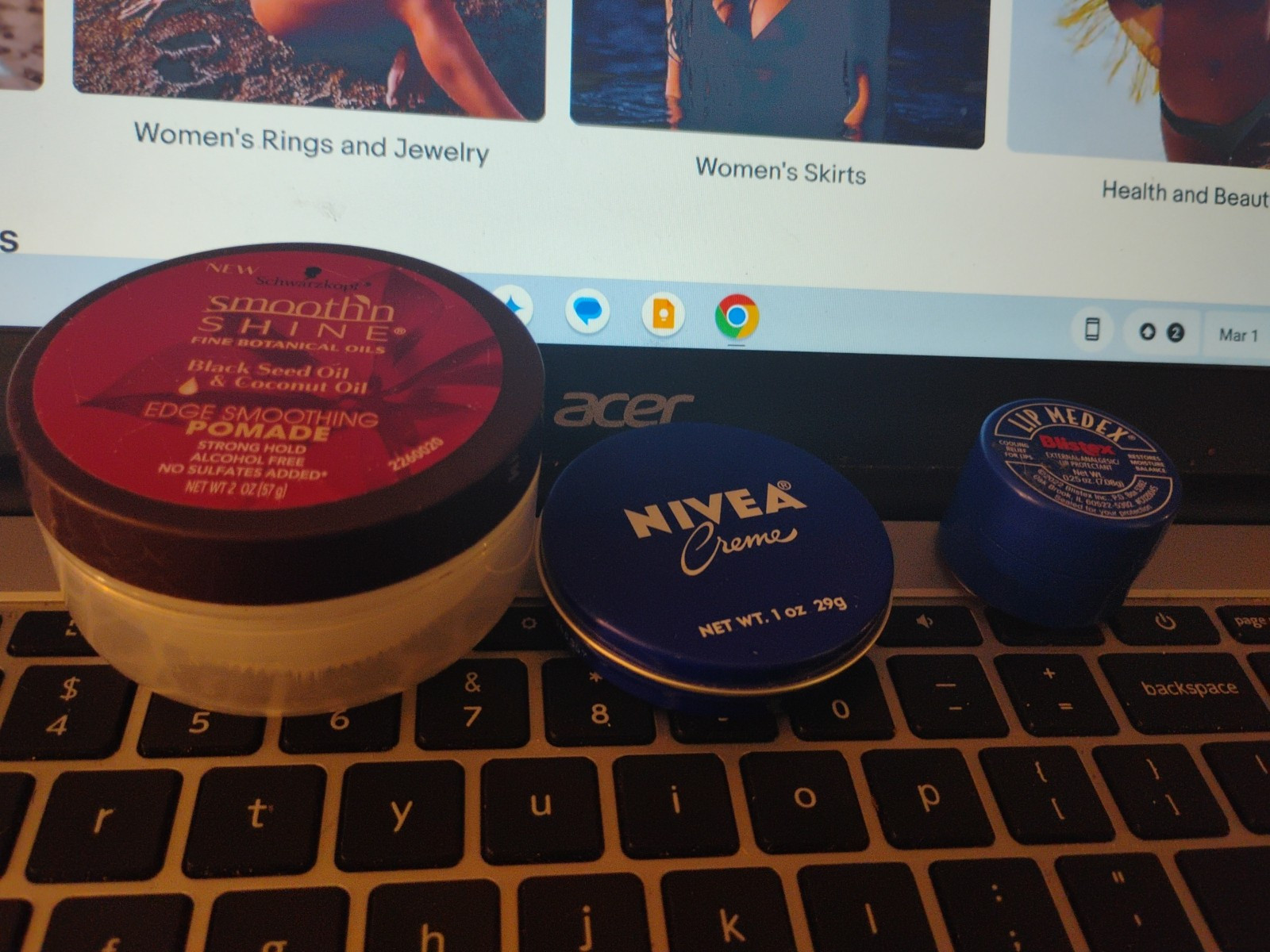 Travel-Size Hair & Skincare Essentials Smooth Shine Pomade Lip Medex Nivea Creme