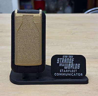 Star Trek Strange New Worlds Starfleet Communicator w/ Display Stand and Tag