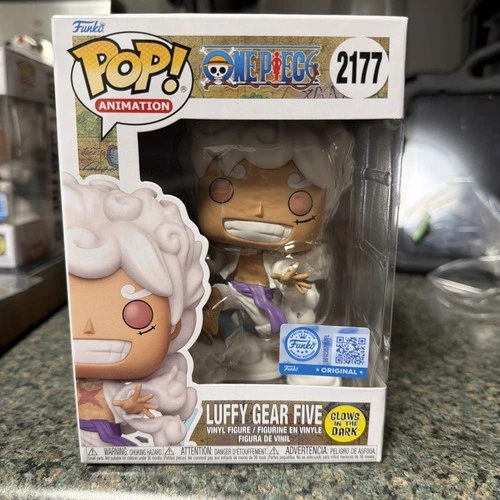 One Piece Funko Pop Luffy Gear Five Glow In The Dark Exclusive #2177 +Protector