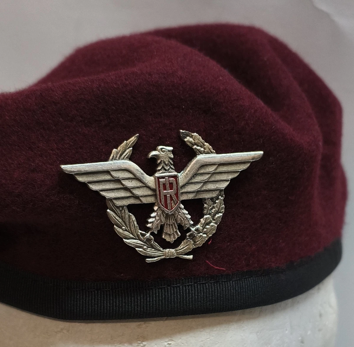 Berretto Paracadutista Americano WWII Taglia 59 Con Toppa Rossa – Riproduzione