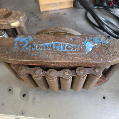 Vintage Multiton Mark 5 S industrial equipment skates made In NY USA ( 1 Skate