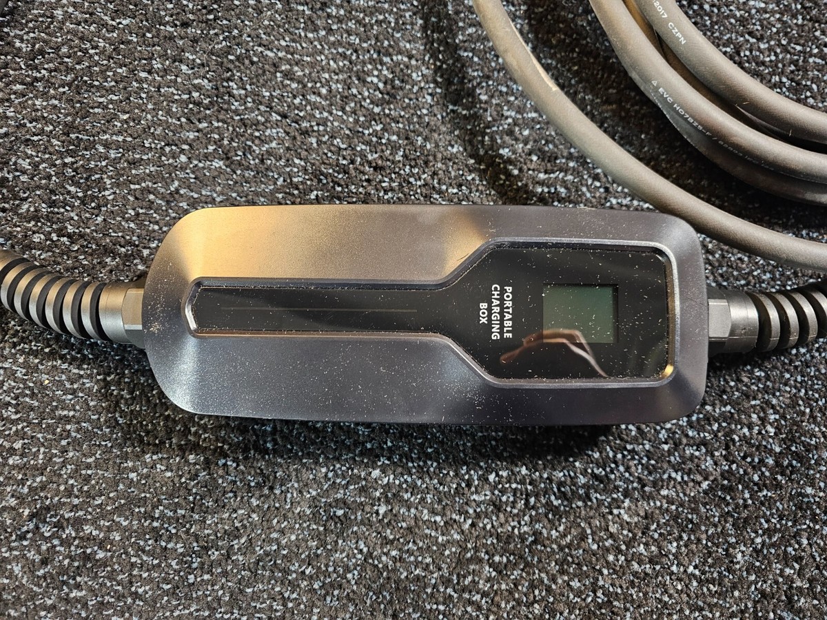 Portable Charging Box BS-PCD041 Series EV IC-CPD 100-250V AC 50