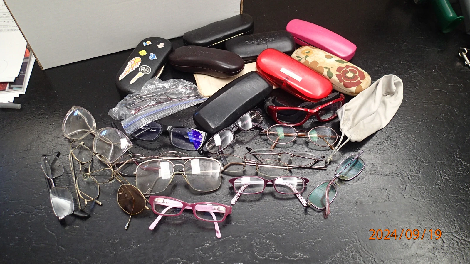 Eye Glasses  Lot of glasses and cases