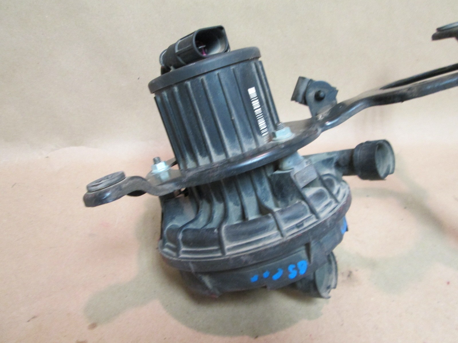 Bentley GT, Flying Spur - Secondary Air Injection Pump # 3W0131083B