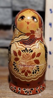 Vintage 5 PC Russian Nesting Doll. Matryoshka