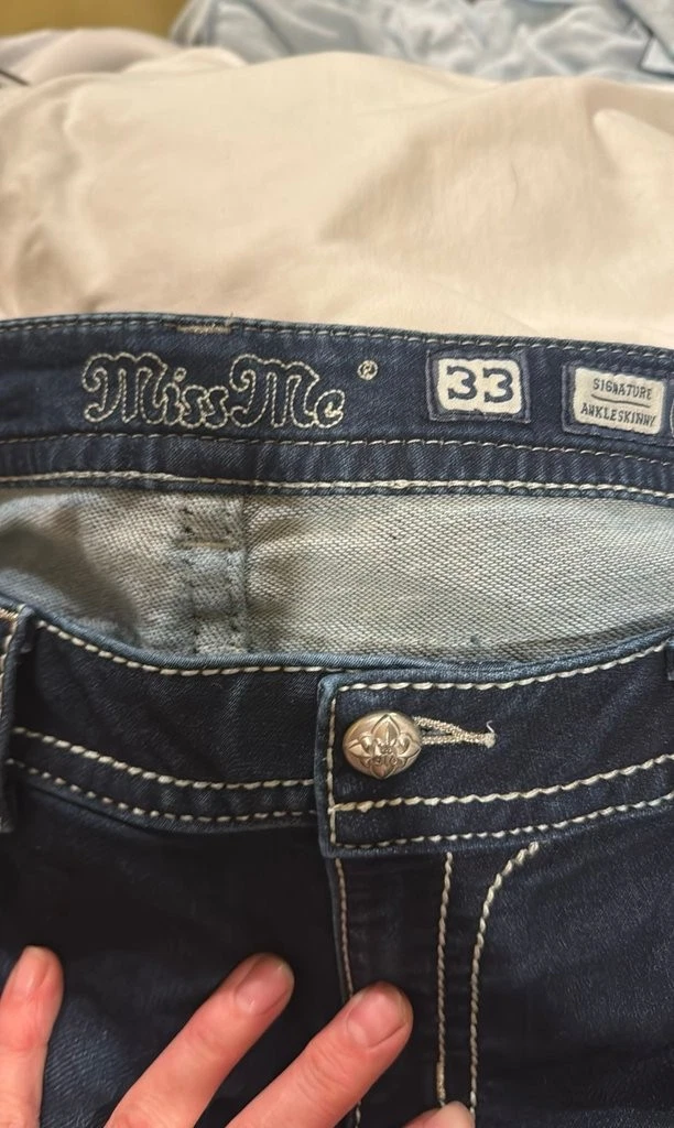 Preços baixos em Tamanho Regular Miss Me Jeans para mulheres | eBay