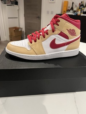 Nike Air Jordan 1 Mid Light Curry Cardinal Red Herren UK 7 (554724 201)
