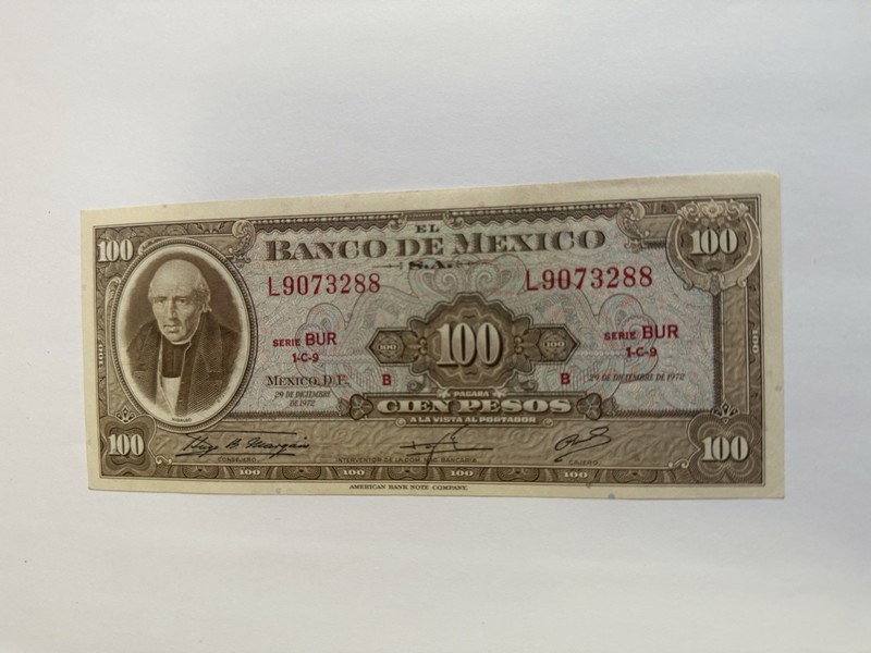 MEX Bank Notes: El Banco de Mexico S.A, 100 Pesos 1965 Serie BCC 2-S-13 O