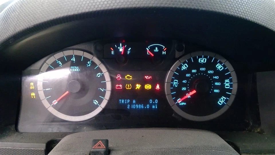 Fuse Box Engine VIN 7 8th Digit Fits 11-12 ESCAPE 1668558 - Изображение 3 из 4