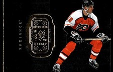 1998-99 SPx Finite #60 John LeClair Philadelphia Flyers Radiance Hockey Card