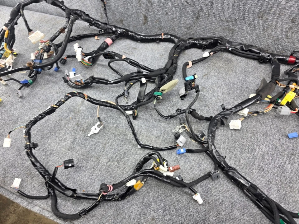 LEXUS 2021-2025 IS300 IS350 OEM TABLERO DE INSTRUMENTOS TABLERO ARNÉS DE CABLES Foto 4 de 4